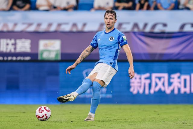 【中超】马莱莱卡尔采夫分别建功 新鹏城1比1英博