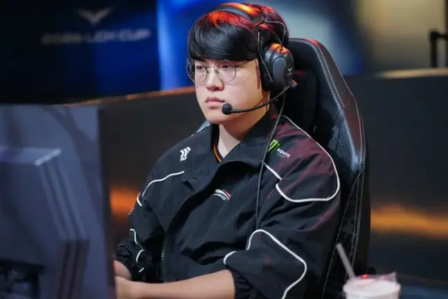 开云app-Gumayusi：AD选手阵容很华丽，但我认为我打得最好